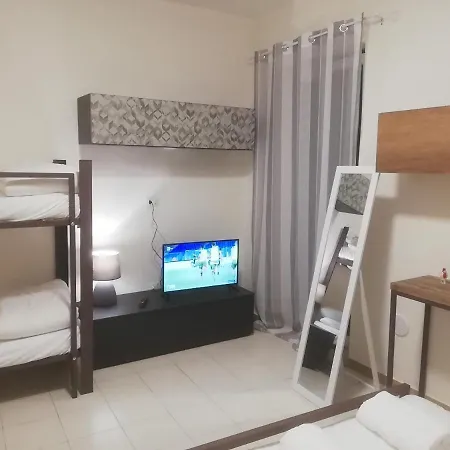 Hostel Dei Sassi - And Beds