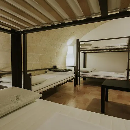 Hostel Dei Sassi - And Beds